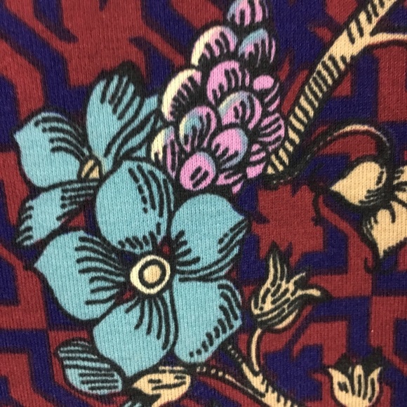 LulaRoe Randy - Picture 4 of 4